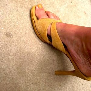 BCBG camel colored suede like heels